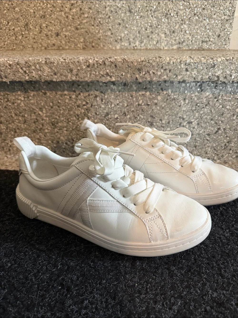kate spade White Low-Top Lace-Up Sneakers